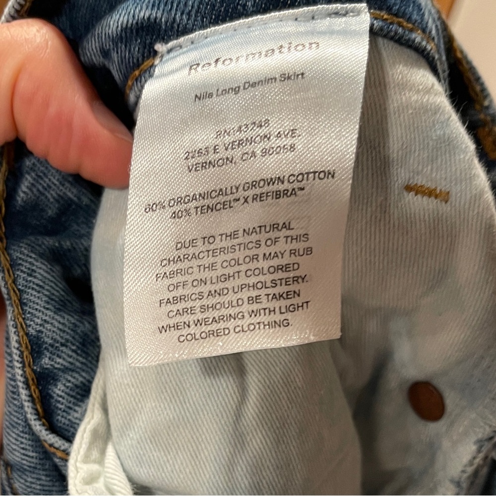 Reformation Nile long demin skirt - Picture 4 of 8